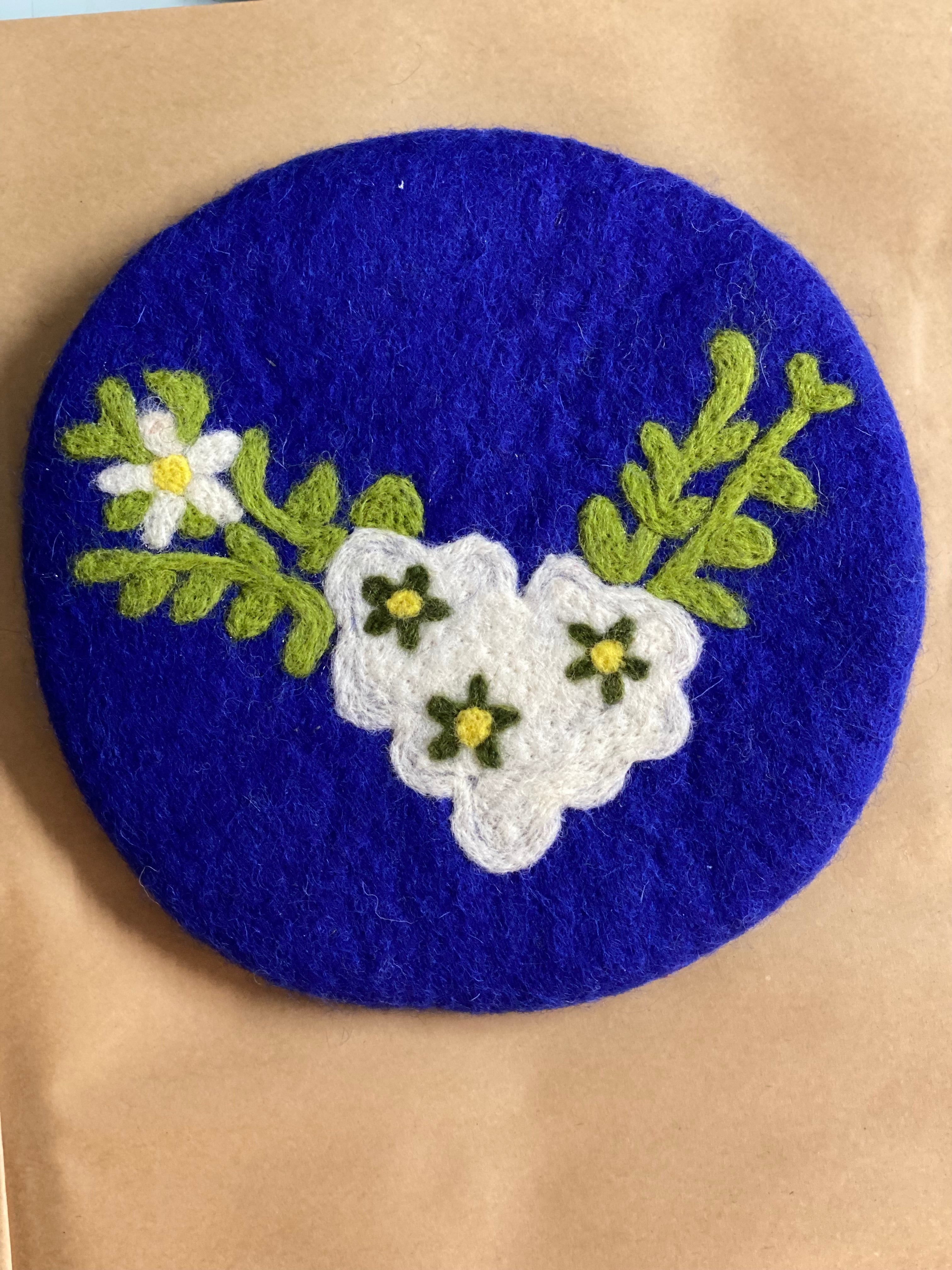 Felted wool hot mat Felted wool hot mat